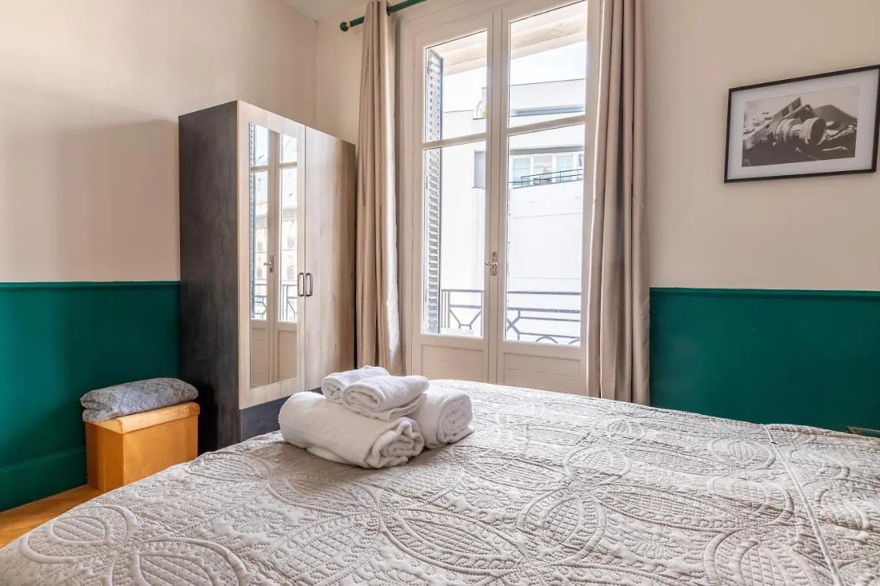 *Lardeco* Central Ville & Parking Clermont-Ferrand 0*,  France